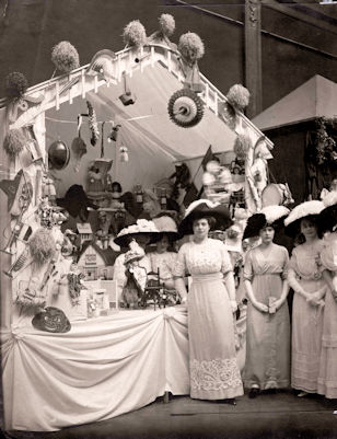 1911- Fancy fair ter ere van 10-jarig bestaan-kl2